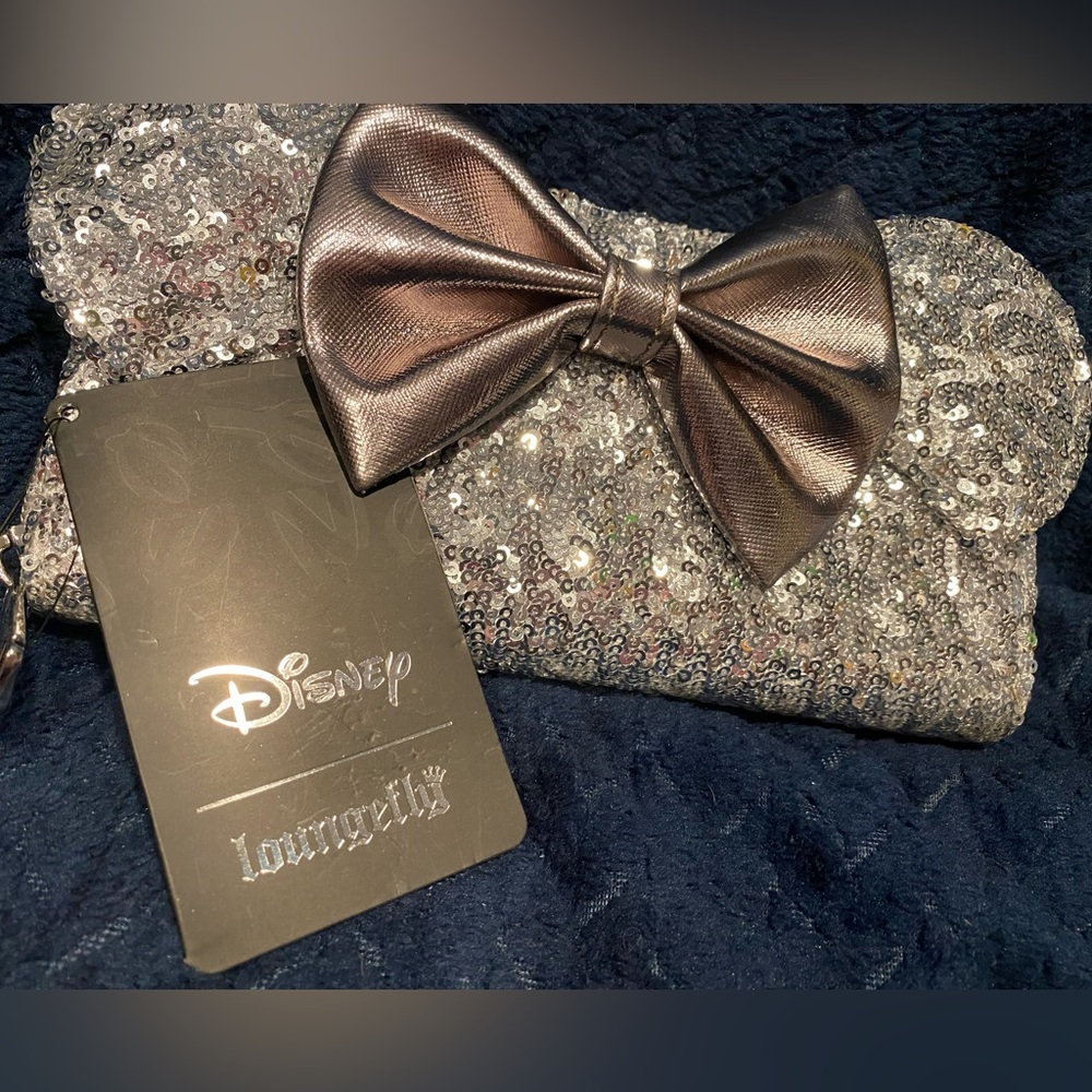 NWT Loungefly Silver sequined full sized wallet